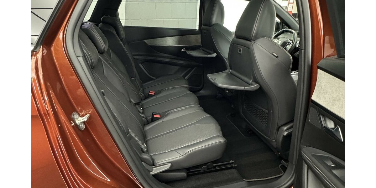 Peugeot 5008 GT 130 BlueHDi 1.Hand Panorama 7 Sitze 29.300 km 28.690 &euro; Lich 35423