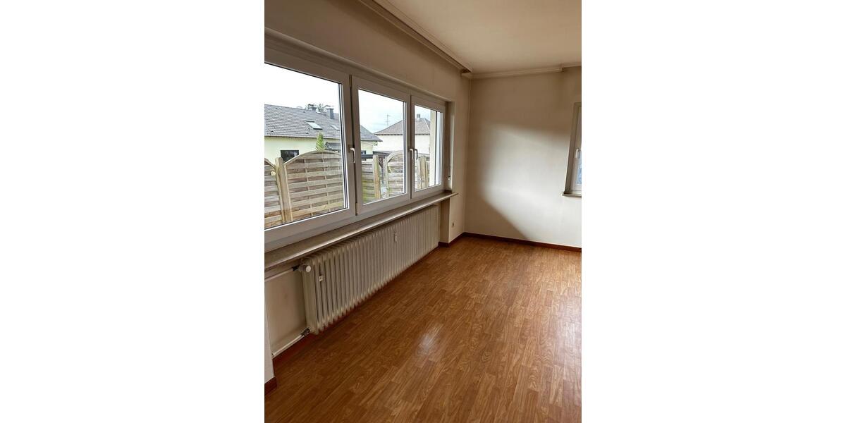 Erdgeschoßwohnung Reiskirchen - 3 Zimmer, 120 m&sup2;, 1.029&euro; | Angebot:25920840