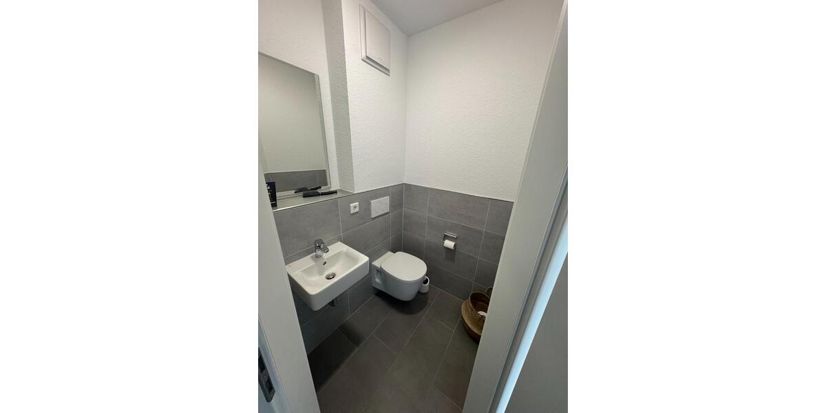 Reihenhaus Bad Endbach - 6 Zimmer, 128 m&sup2;, 1.350&euro; | Angebot:24417848