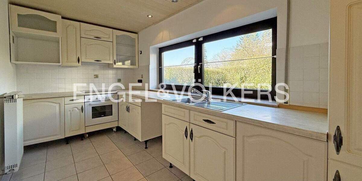 Einfamilienhaus Ober-Mörlen Langenhain-Ziegenberg - 7 Zimmer, 224 m&sup2;, 549.000&euro; | Angebot:25676843