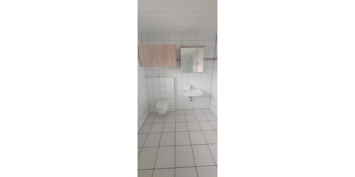 Etagenwohnung Lich - 3 Zimmer, 85 m&sup2;, 700&euro; | Angebot:24773022