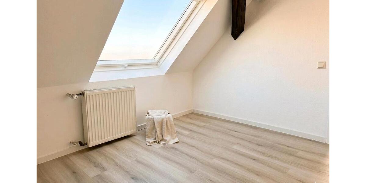 Dachgeschoßwohnung Friedberg (Hessen) - 3 Zimmer, 67 m&sup2;, 790&euro; | Angebot:25842035