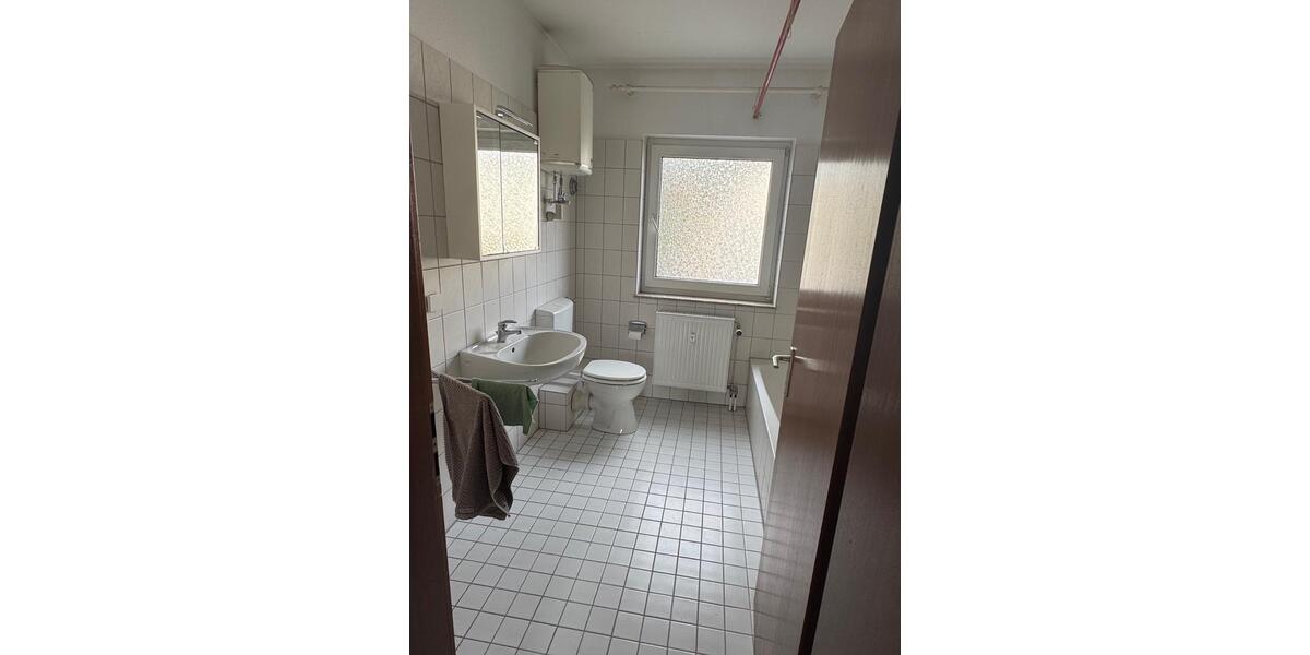 Etagenwohnung Gießen Wieseck - 3 Zimmer, 73 m&sup2;, 800&euro; | Angebot:25991897