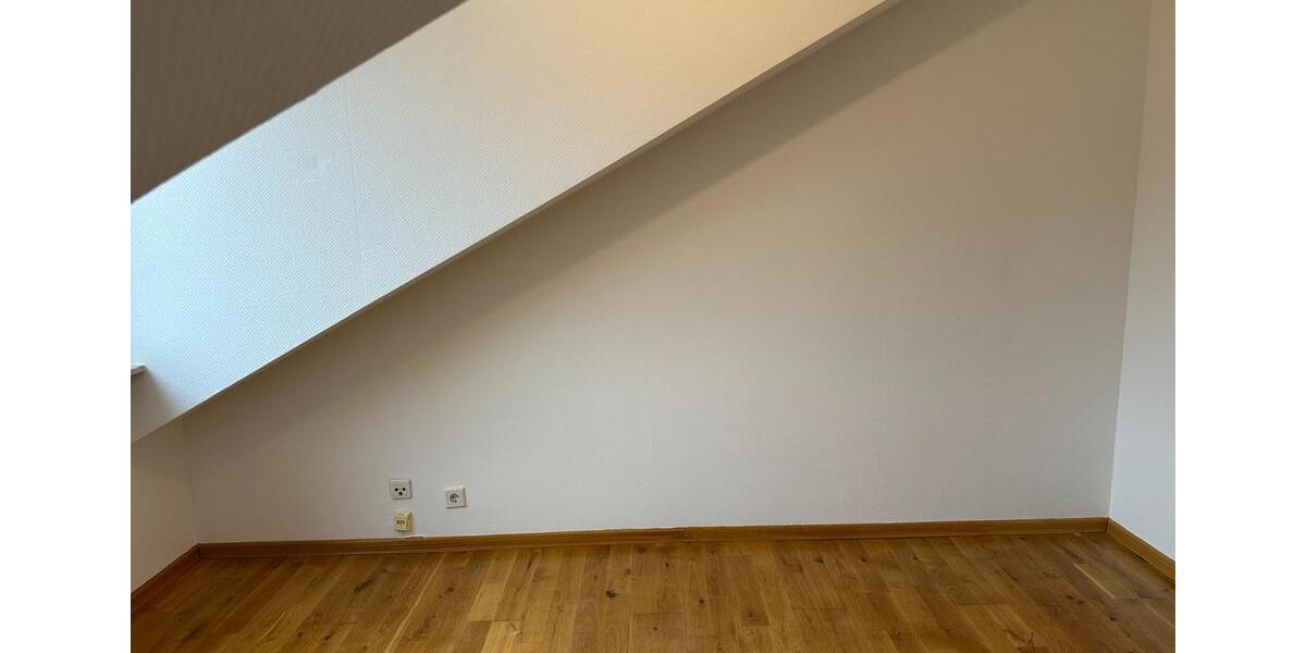 Dachgeschoßwohnung Marburg - 1 Zimmer, 20 m&sup2;, 93.800&euro; | Angebot:25355080