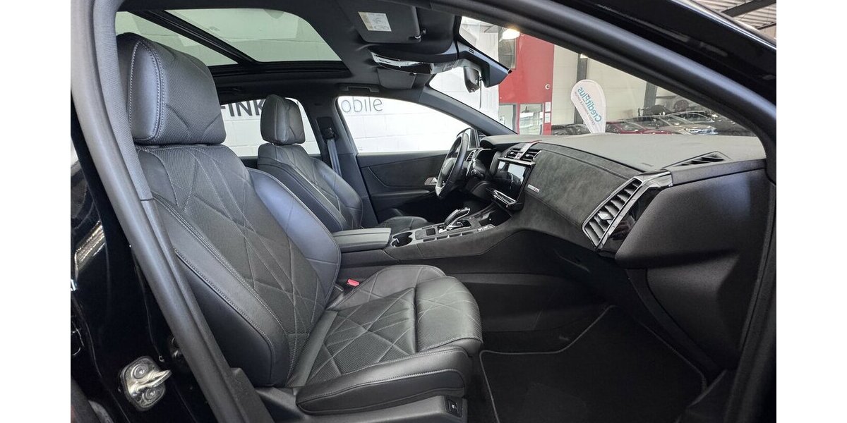 DS Automobiles DS7 Crossback 300 4x4 Performance Line+ Panodach 35.300 km 26.320 &euro; Lich 35423