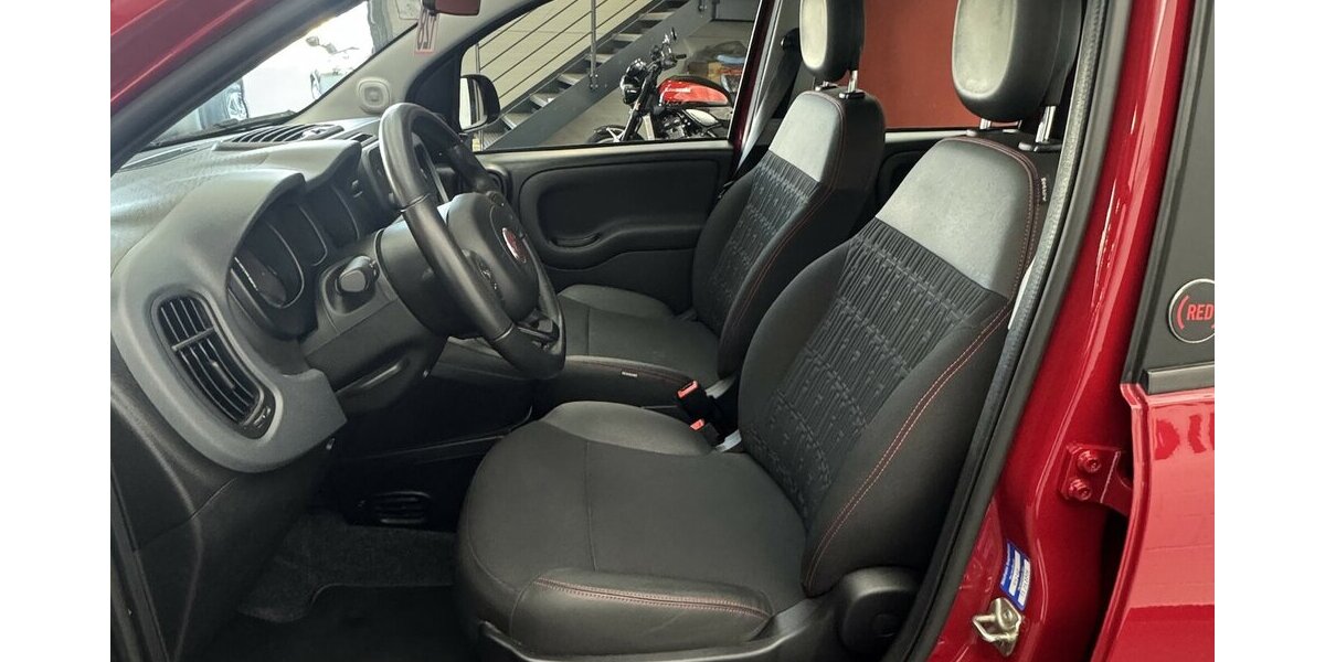 Fiat Panda Cross Red 1.0 Hybrid 1.Hand Neuwertig! 38.820 km 12.220 &euro; Lich 35423