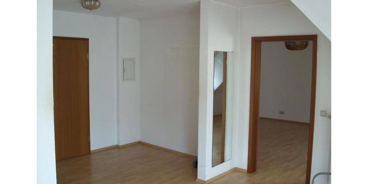 Dachgeschoßwohnung Aßlar - 2 Zimmer, 70 m&sup2;, 600&euro; | Angebot:26654351