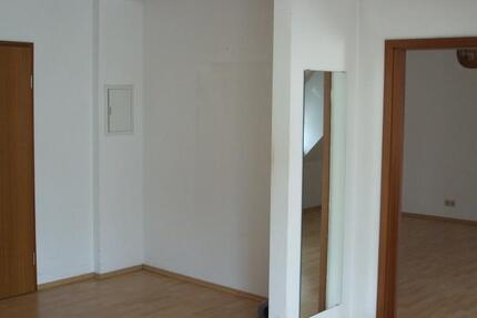 Wohnung Aßlar - 2 Zimmer, 70 m&sup2;, 600&euro; | Angebot:26654351