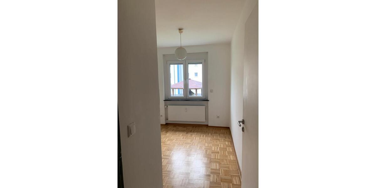 Erdgeschoßwohnung Gießen Anneröder Siedlung - 5 Zimmer, 110 m&sup2;, 1.200&euro; | Angebot:26600860