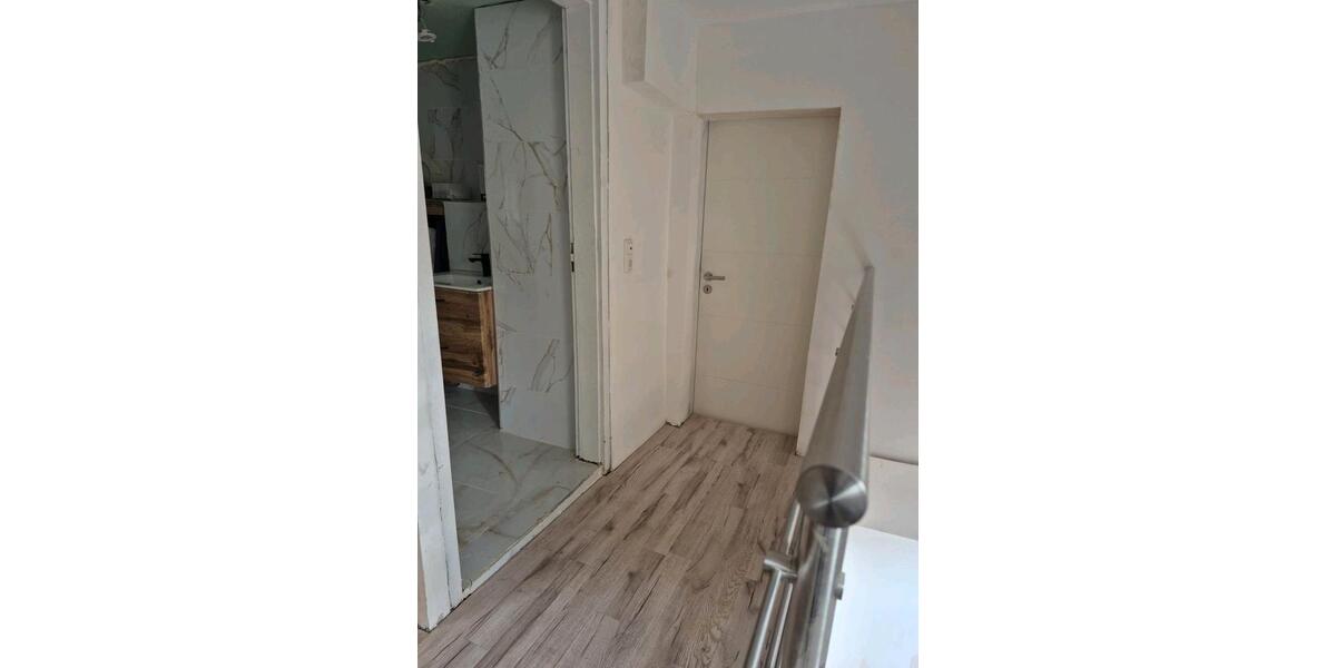 Etagenwohnung Wetzlar Naunheim - 4 Zimmer, 95 m&sup2;, 950&euro; | Angebot:25894896