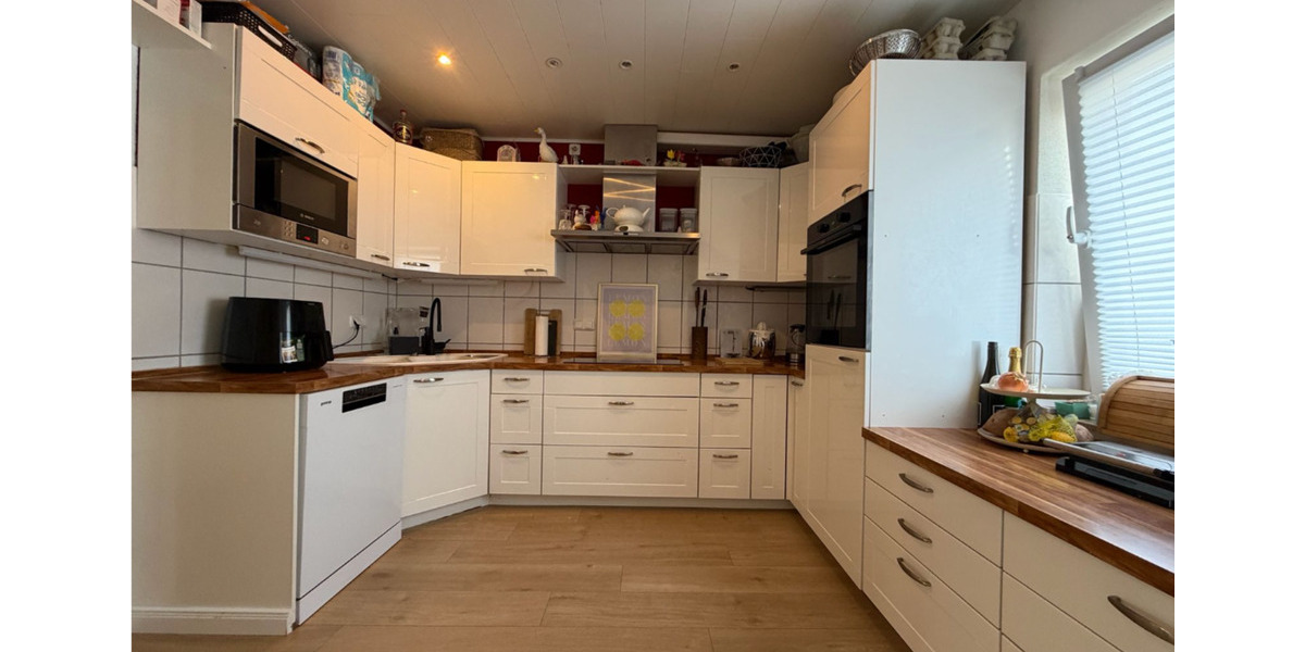 Reihenhaus Grävenwiesbach - 6 Zimmer, 199 m&sup2;, 1.650&euro; | Angebot:25947839