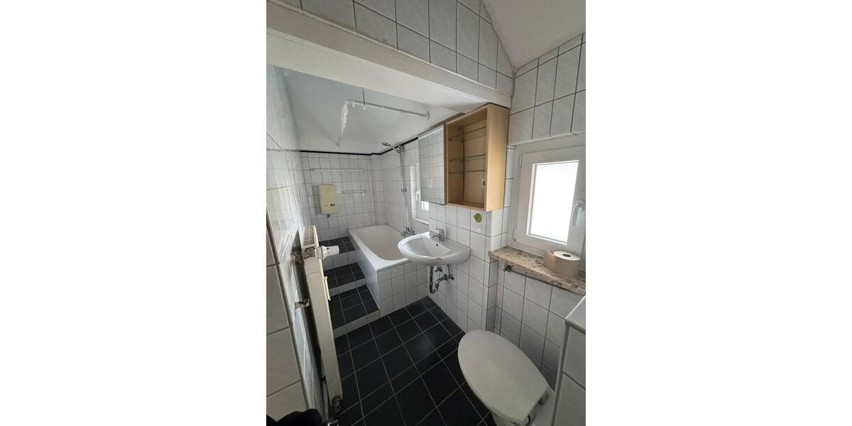 Hochparterre Gießen Wieseck - 3 Zimmer, 90 m&sup2;, 1.300&euro; | Angebot:26558022