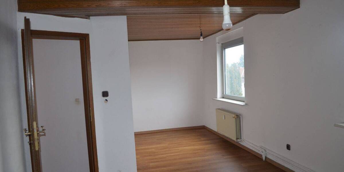 Etagenwohnung Grävenwiesbach Mönstadt - 2 Zimmer, 68 m&sup2;, 570&euro; | Angebot:25928500