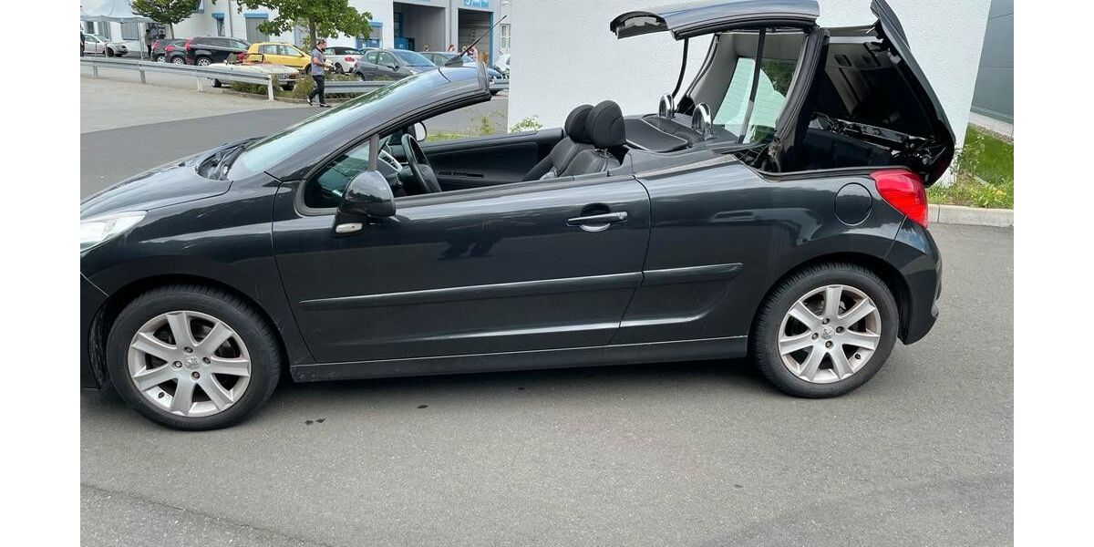 Peugeot 207 122.000 km 4.890 &euro; Rabenau 35466