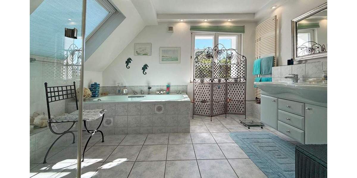 Mehrfamilienhaus, Wohnhaus Aßlar Bermoll - 6 Zimmer, 197 m&sup2;, 635.000&euro; | Angebot:25676853