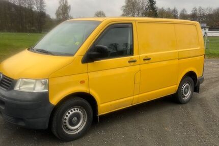 VW T5 Transporter 143.000 km 5.600 &euro; Waldsolms 35647
