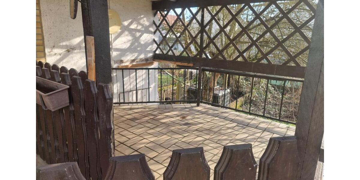 Einfamilienhaus Wetzlar Münchholzhausen - 11 Zimmer, 214 m&sup2;, 290.000&euro; | Angebot:25831549