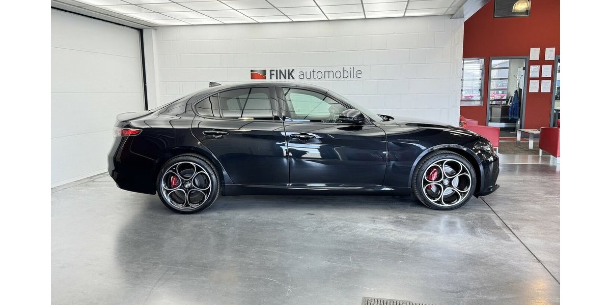 Alfa Romeo Giulia Competizione Q4 Turbo CarPlay Kamera 9.970 km 41.220 &euro; Lich 35423