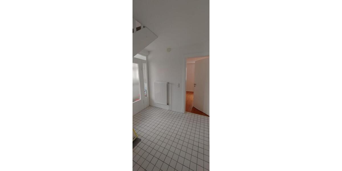 Einfamilienhaus Marburg - 3.5 Zimmer, 133 m&sup2;, 1.250&euro; | Angebot:26586646