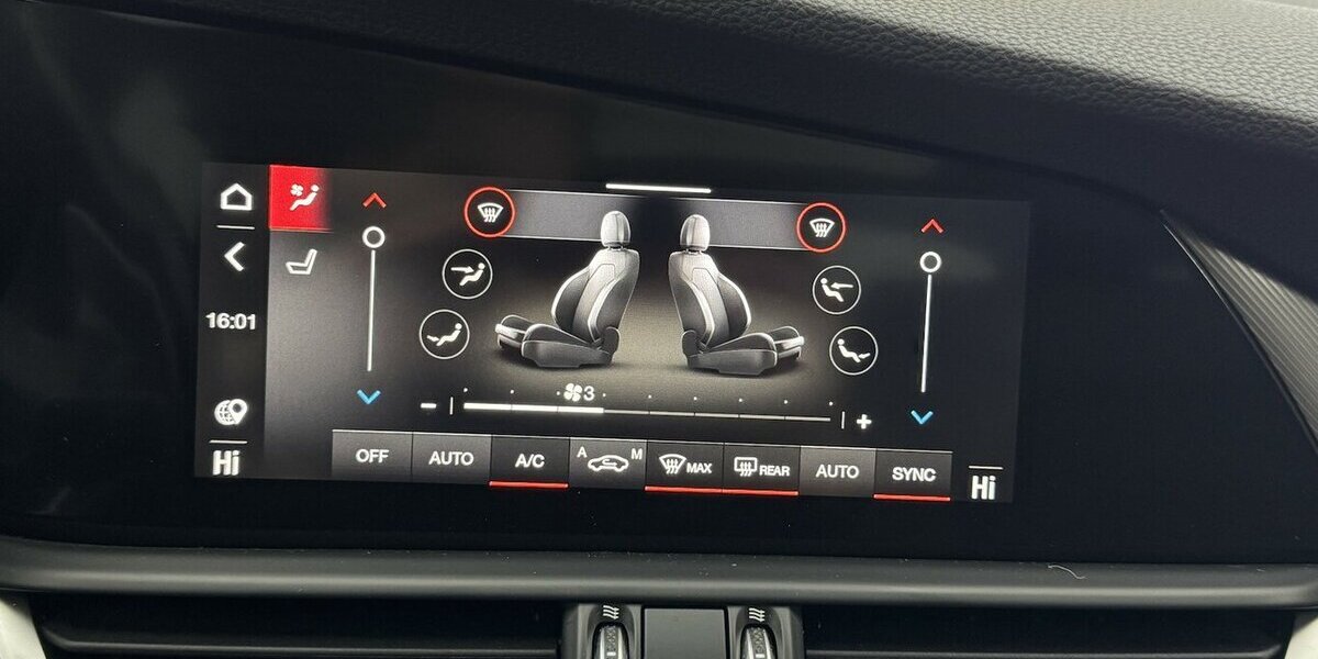 Alfa Romeo Giulia 2.0 Veloce Q4 Turbo Panoramadach Xenon 43.300 km 32.540 &euro; Lich 35423