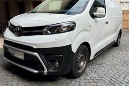 Toyota Proace (Verso) 250.000 km 8.500 &euro; Wetzlar 35580