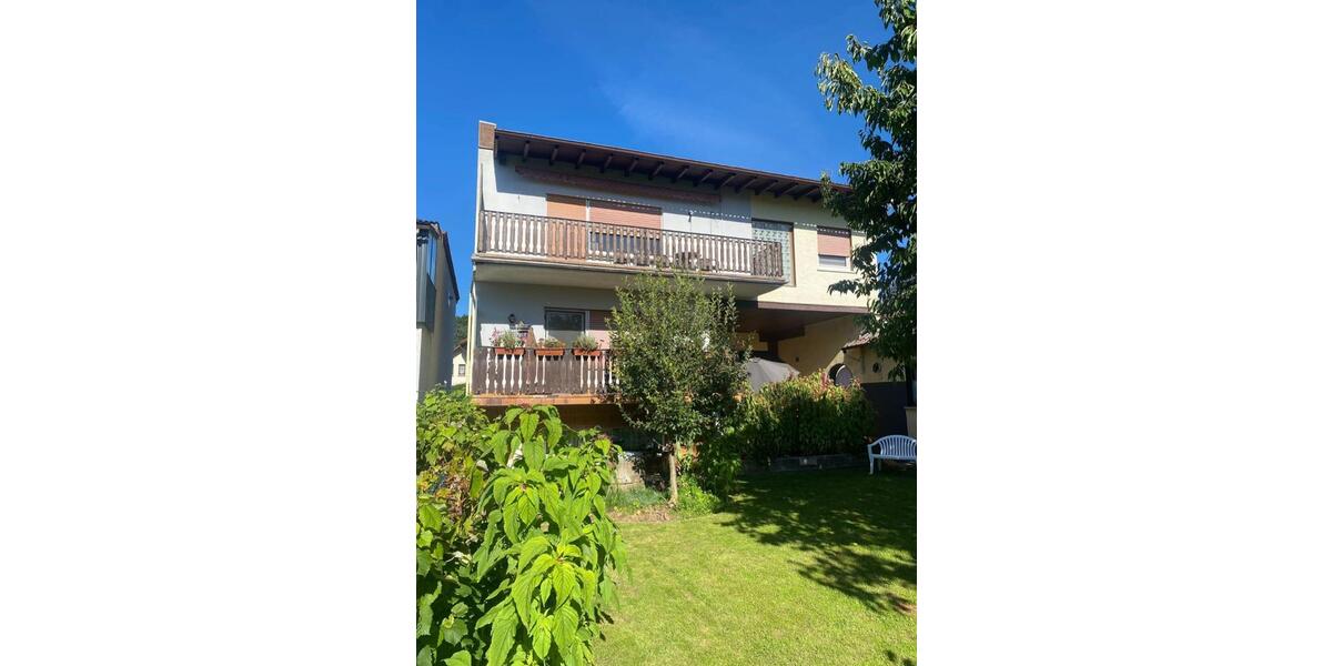 Mehrfamilienhaus, Wohnhaus Laubach - 8 Zimmer, 214 m&sup2;, 490.000&euro; | Angebot:24864525