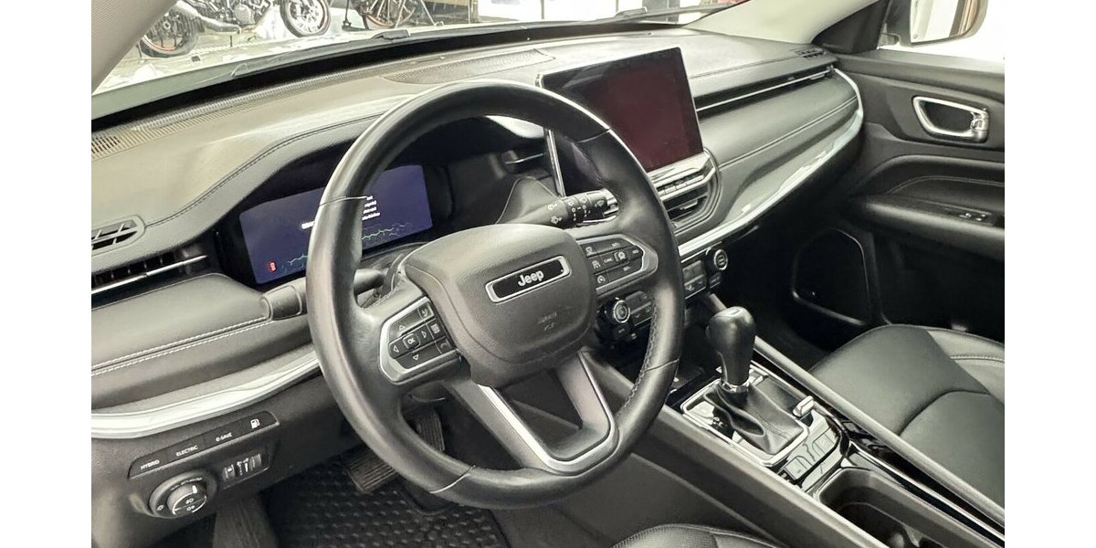 Jeep Compass S Plug-IN Hybrid 4WD 1.Hand Anhängerkplg 43.400 km 26.540 &euro; Lich 35423