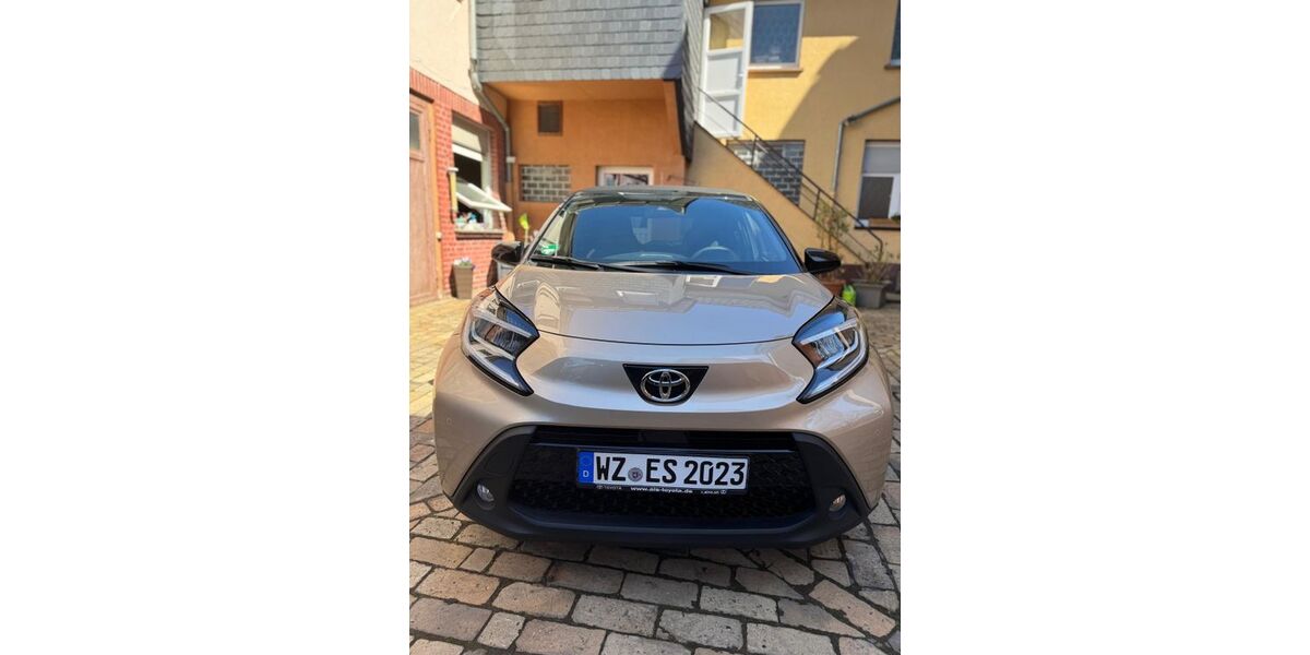 Toyota Aygo (X) 18.500 km 16.700 &euro; Wetzlar 35576