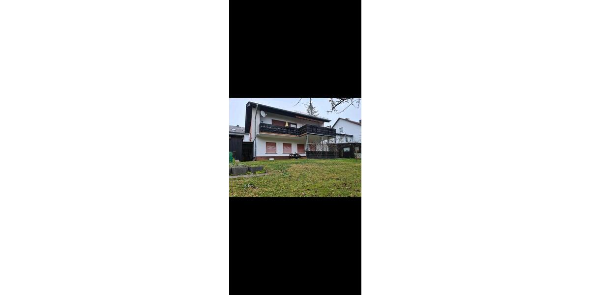 Einfamilienhaus Ehringshausen - 4 Zimmer, 110 m&sup2;, 1.200&euro; | Angebot:26620709