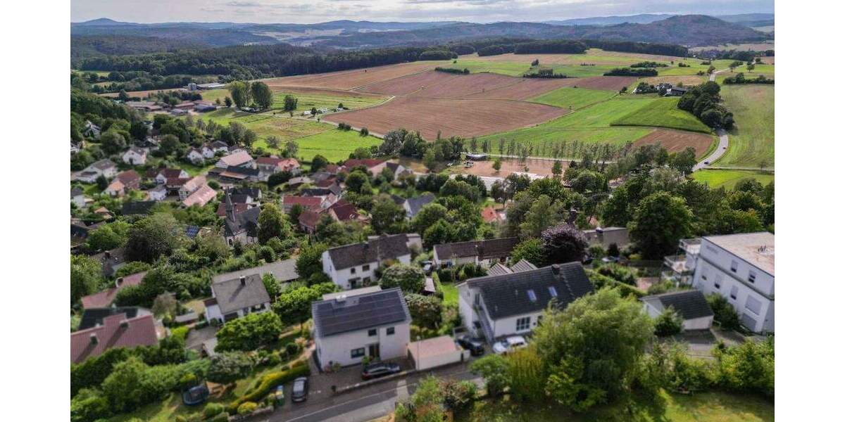 Einfamilienhaus Marburg Wehrshausen - 9 Zimmer, 307 m&sup2;, 998.000&euro; | Angebot:25717149