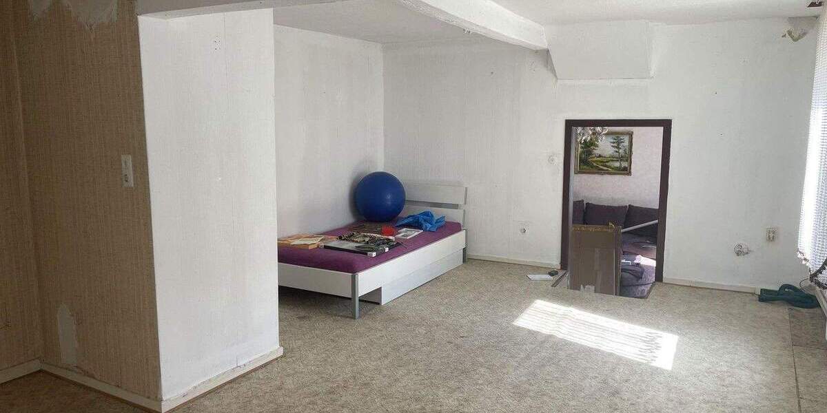 Mehrfamilienhaus, Wohnhaus Buseck Alten-Buseck - 7 Zimmer, 280 m&sup2;, 320.000&euro; | Angebot:25782526