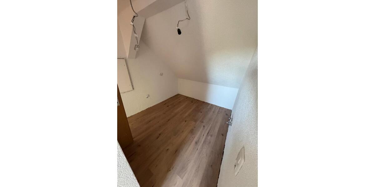 Dachgeschoßwohnung Wetzlar Altenberger Straße - 2 Zimmer, 36 m&sup2;, 500&euro; | Angebot:26566705