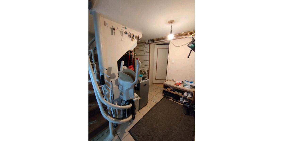 Einfamilienhaus Herborn - 10 Zimmer, 231 m&sup2;, 175.000&euro; | Angebot:26954713