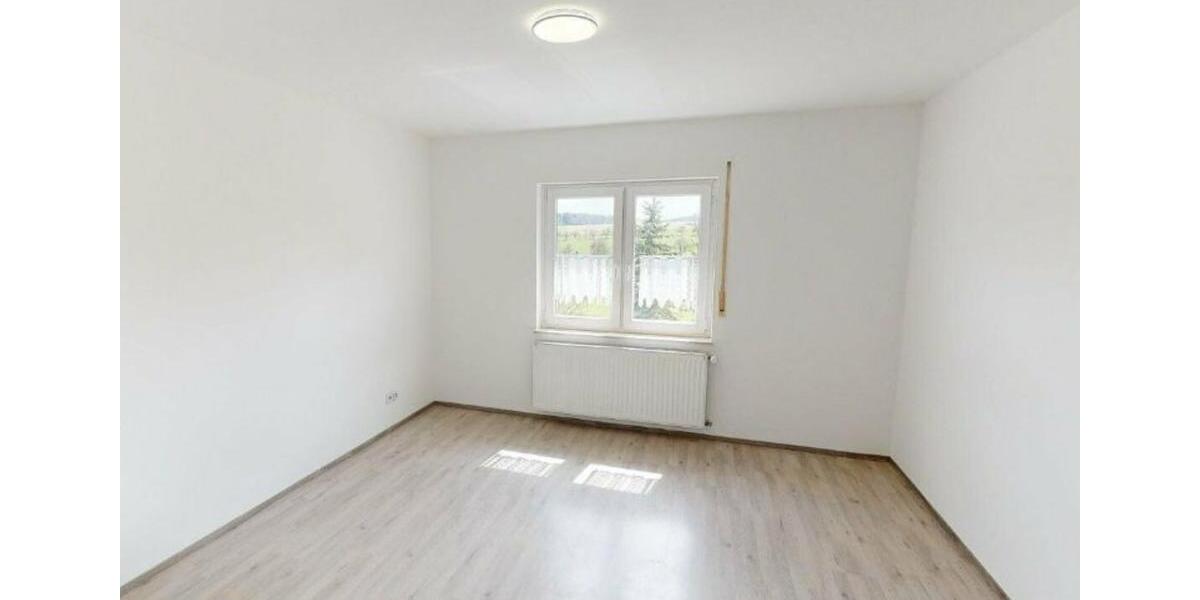 Doppelhaushälfte Biebertal - 5 Zimmer, 260 m&sup2;, 450.000&euro; | Angebot:23604330