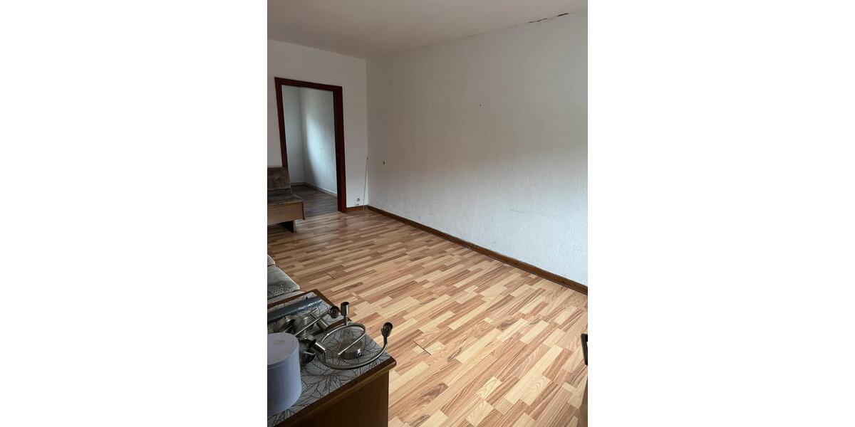 Etagenwohnung Bischoffen - 6 Zimmer, 120 m&sup2;, 1.000&euro; | Angebot:25856376