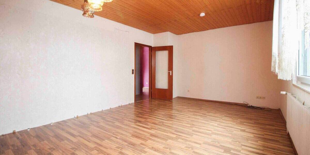 Einfamilienhaus Grävenwiesbach Heinzenberg - 4 Zimmer, 235.000&euro; | Angebot:25958120