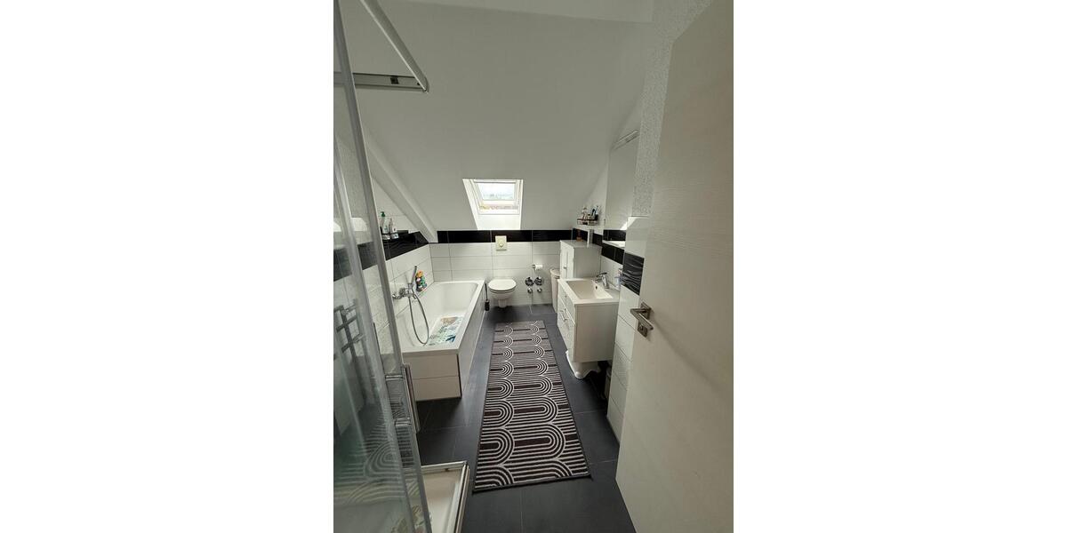 Dachgeschoßwohnung Biebertal - 4 Zimmer, 81 m&sup2;, 339.000&euro; | Angebot:25652626