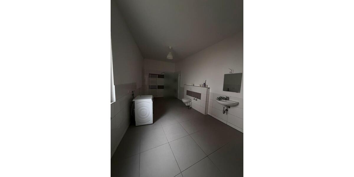 Etagenwohnung Gießen - 3 Zimmer, 90 m&sup2;, 490&euro; | Angebot:25382271