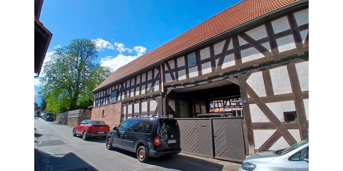 Einfamilienhaus Marburg Biegenviertel - 11 Zimmer, 180 m&sup2;, 430.000&euro; | Angebot:26679390