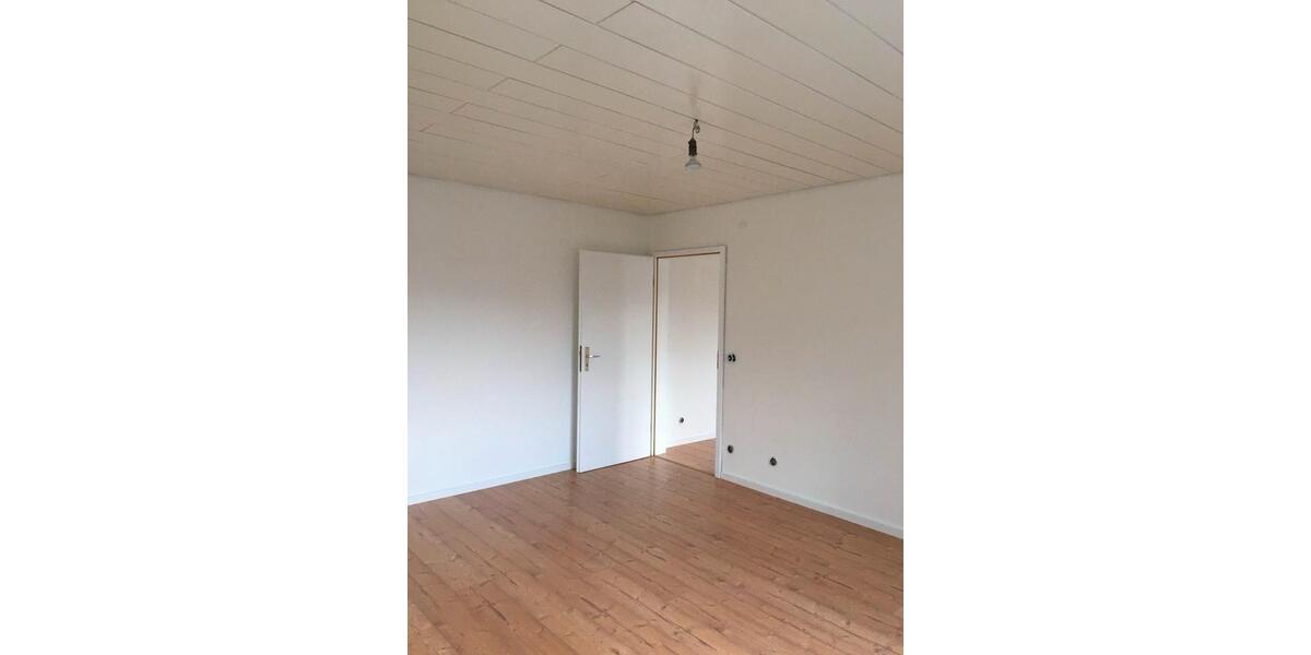 Etagenwohnung Bad Nauheim - 2 Zimmer, 50 m&sup2;, 825&euro; | Angebot:26634695