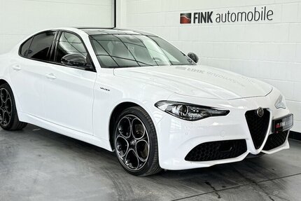 Alfa Romeo Giulia 2.0 Veloce Q4 Turbo Panoramadach Xenon 43.300 km 32.540 &euro; Lich 35423