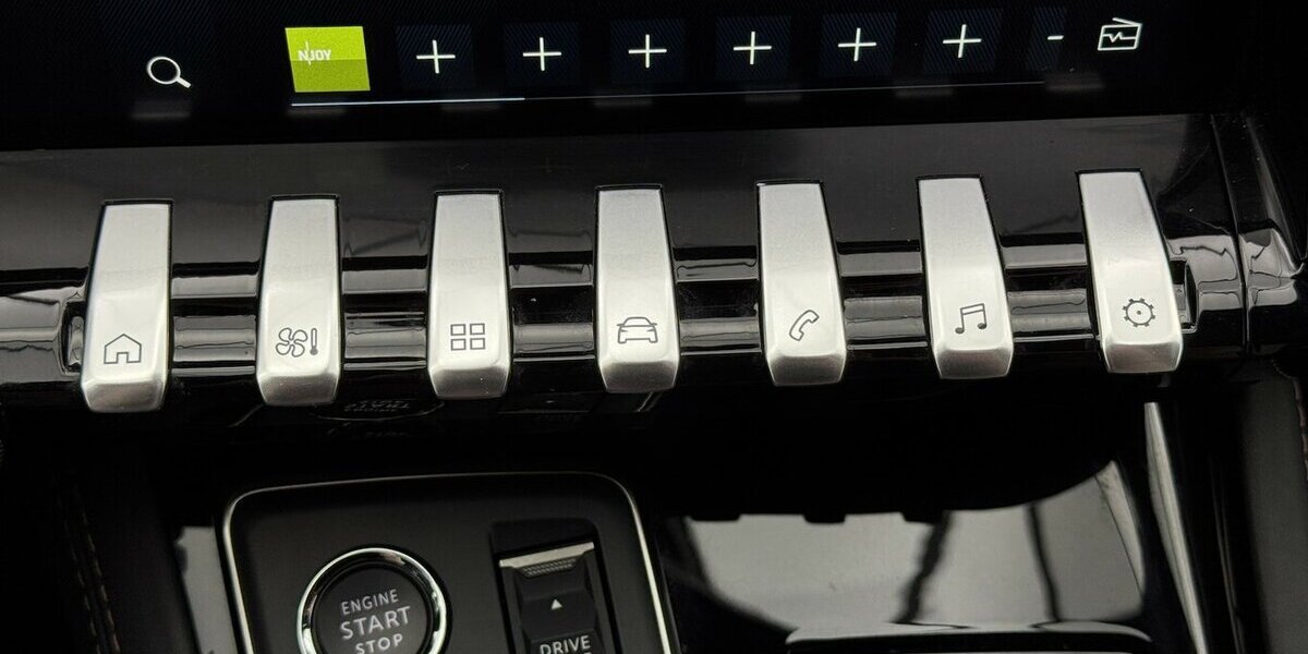 Peugeot 508 SW GT 130 BlueHdi FULL LED Panoramakamera 46.200 km 23.985 &euro; Lich 35423