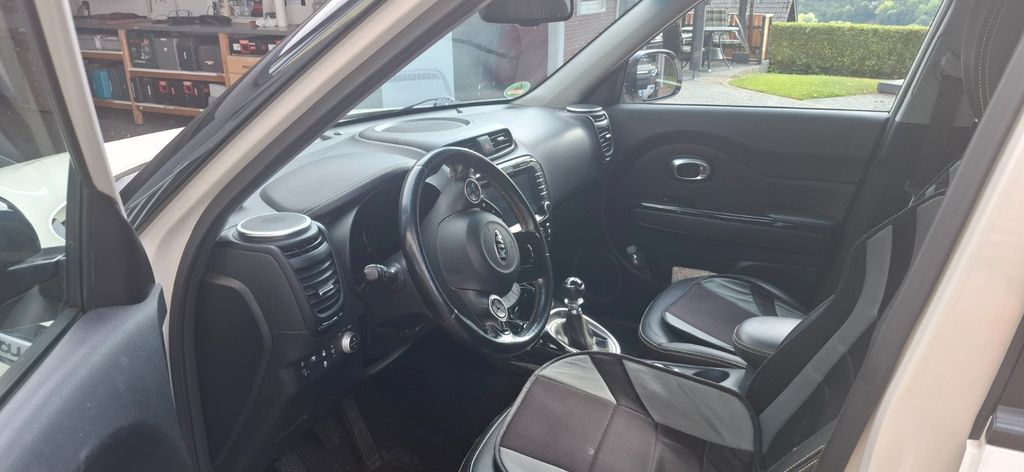Kia Soul 121.000 km 9.200 &euro; Grävenwiesbach 61279