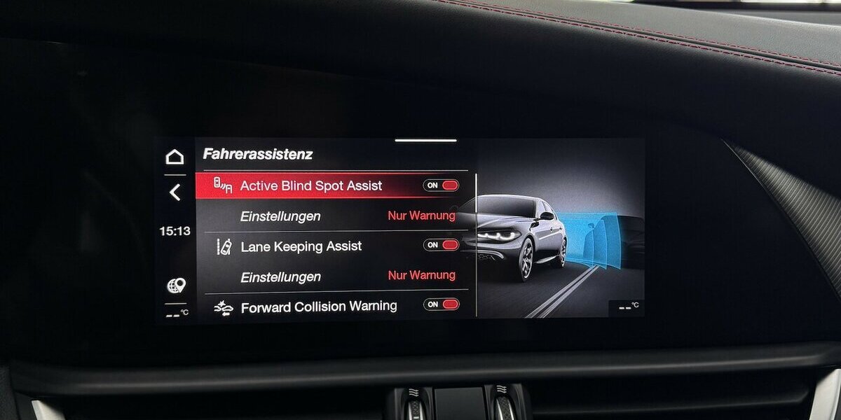 Alfa Romeo Giulia Competizione Q4 Turbo CarPlay Kamera 8.960 km 36.220 &euro; Lich 35423