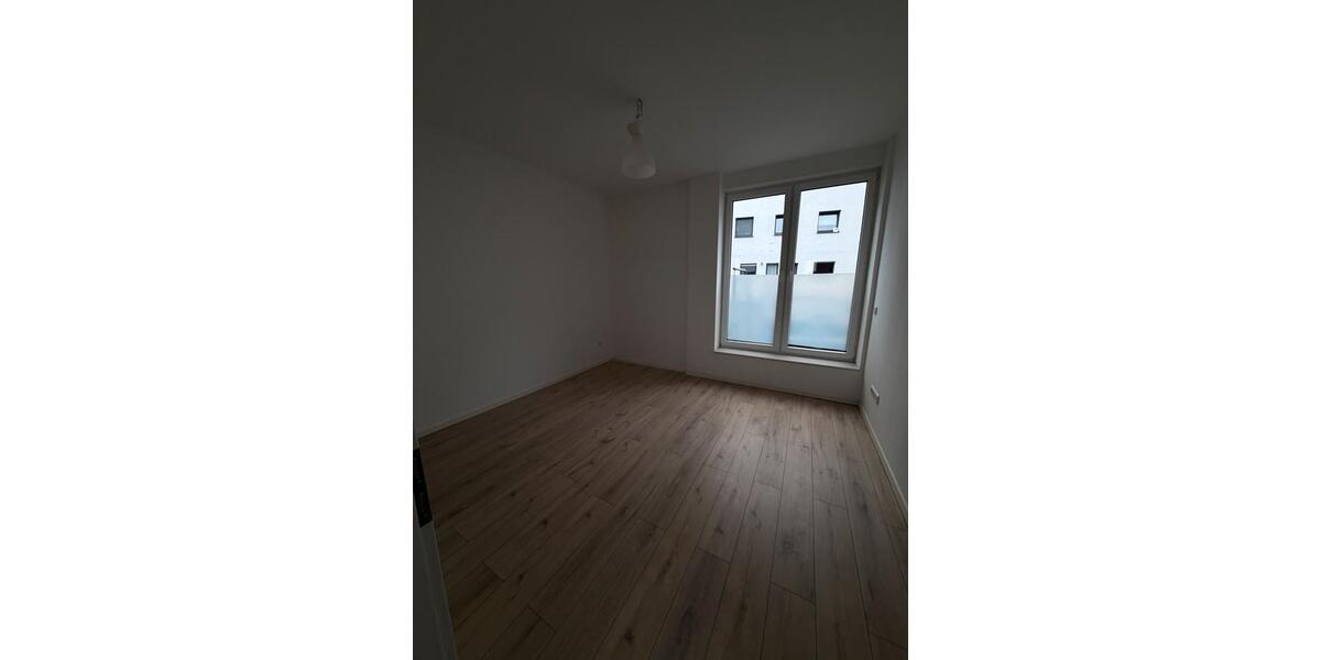 Etagenwohnung Gießen - 3 Zimmer, 90 m&sup2;, 490&euro; | Angebot:25382271