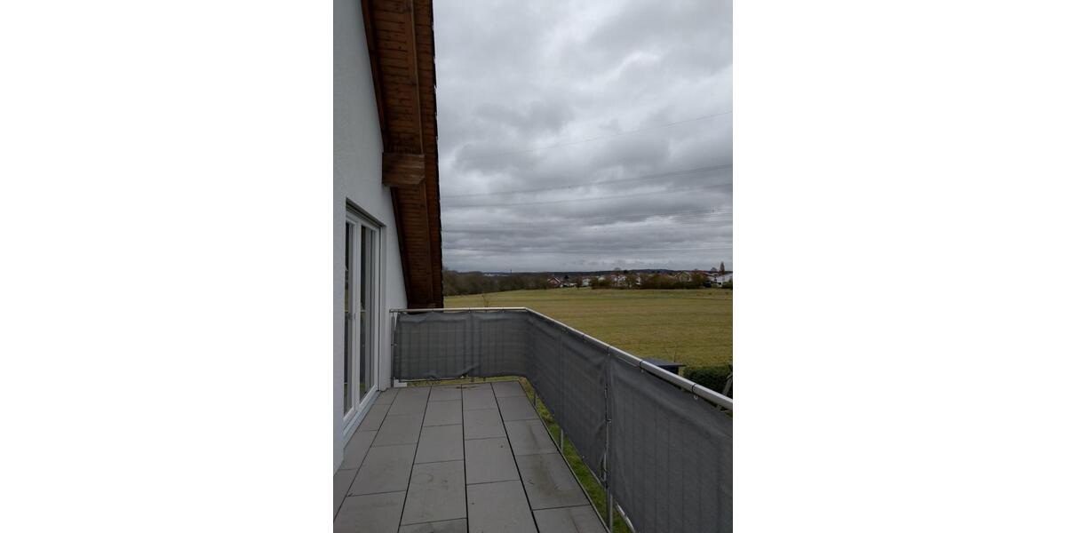 Dachgeschoßwohnung Gießen Allendorf - 3 Zimmer, 100 m&sup2;, 1.200&euro; | Angebot:24940791