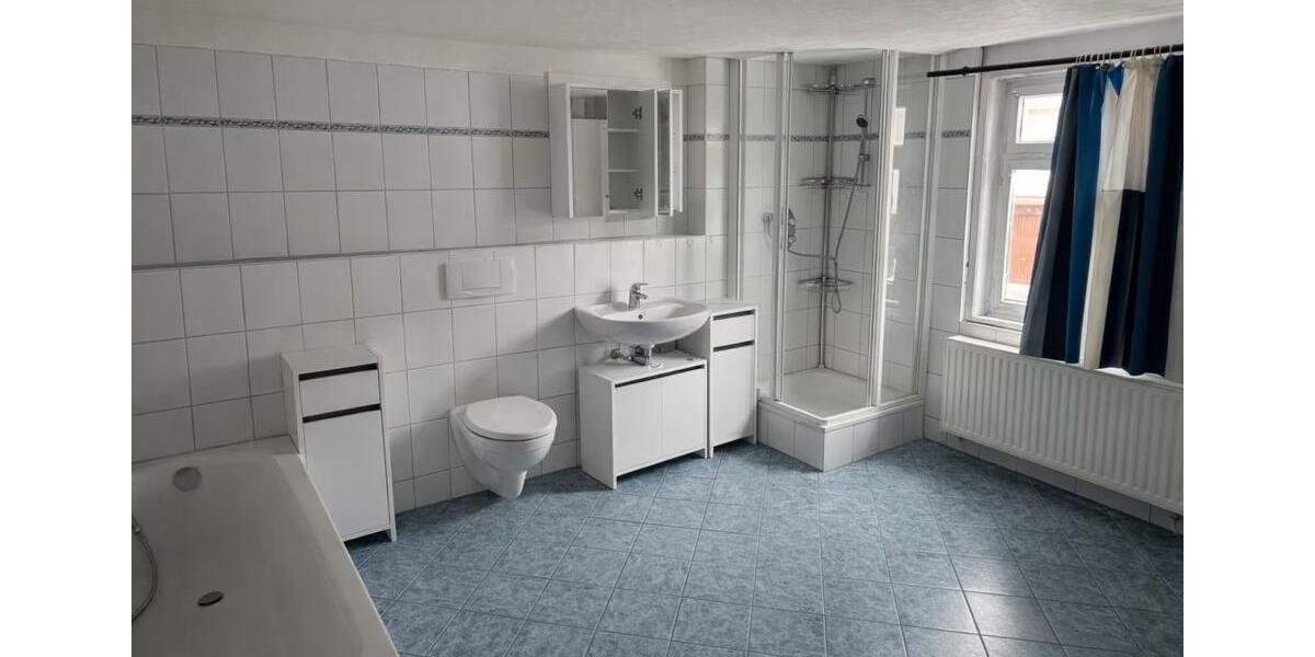 Einfamilienhaus Homberg (Ohm) - 4 Zimmer, 95 m&sup2;, 900&euro; | Angebot:25989140