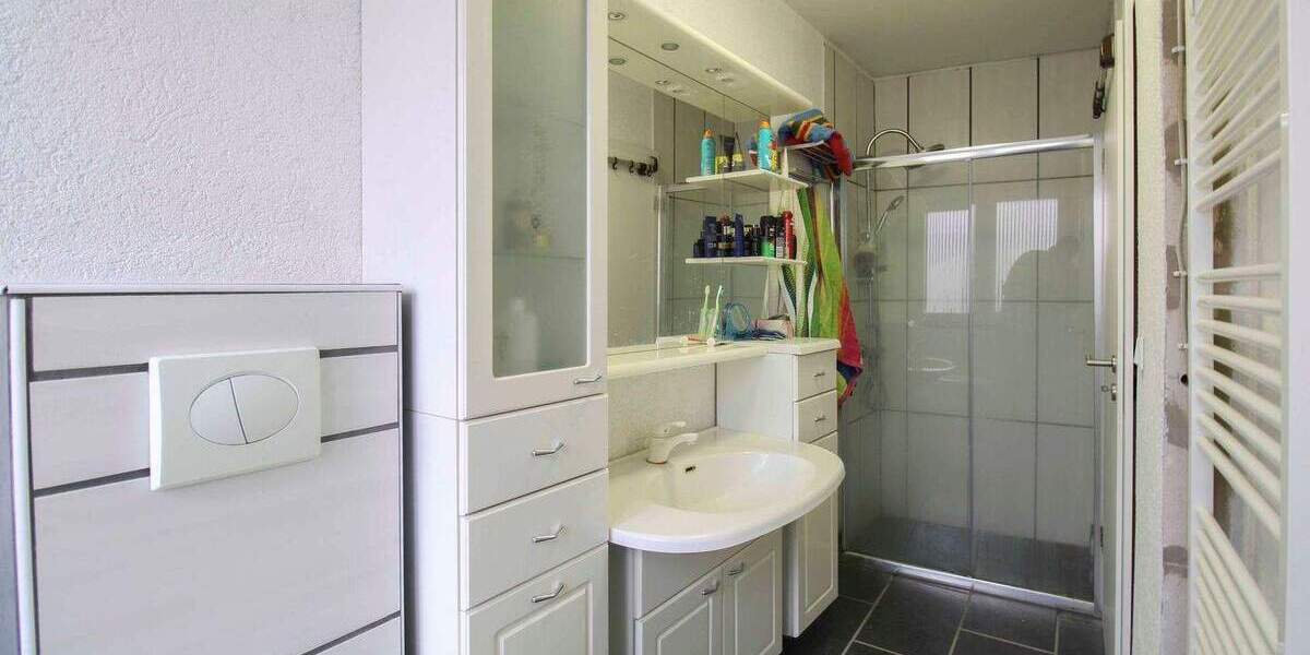 Einfamilienhaus Bad Nauheim Nieder-Mörlen - 5 Zimmer, 103 m&sup2;, 219.000&euro; | Angebot:25738239