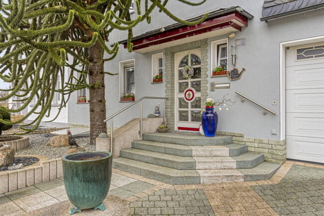 Doppelhaushälfte Wetzlar Altenberger Straße - 6 Zimmer, 174 m&sup2;, 429.500&euro; | Angebot:26116408