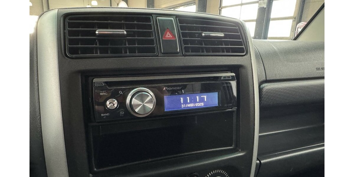 Suzuki Jimny FJ Lim. 1.3 AHK Sitzheizung Klimaanlage 84.150 km 16.880 &euro; Lich 35423